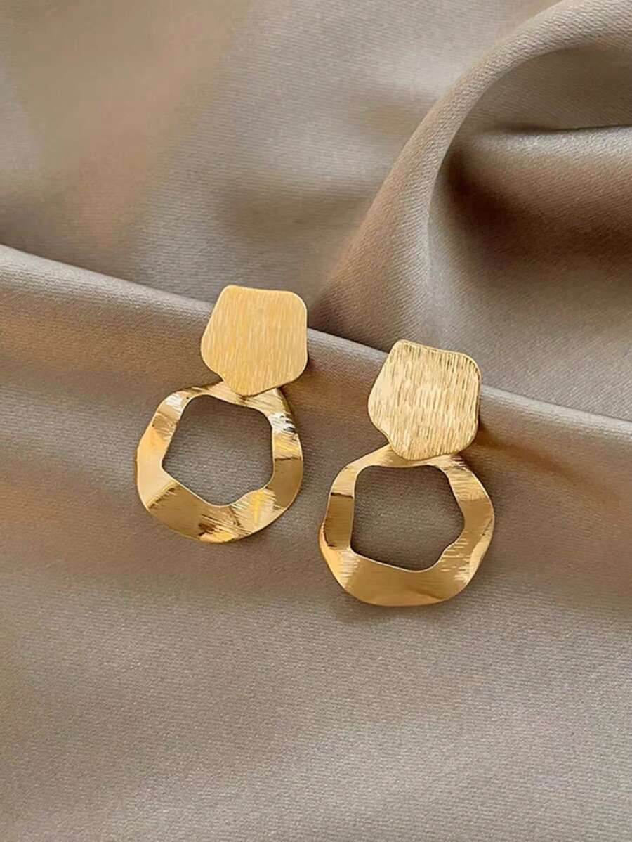 1 Pair Fashionable Women's Asymmetrical Metal Circle Earrings, New Versatile Elegant Accessory, Luxury Style