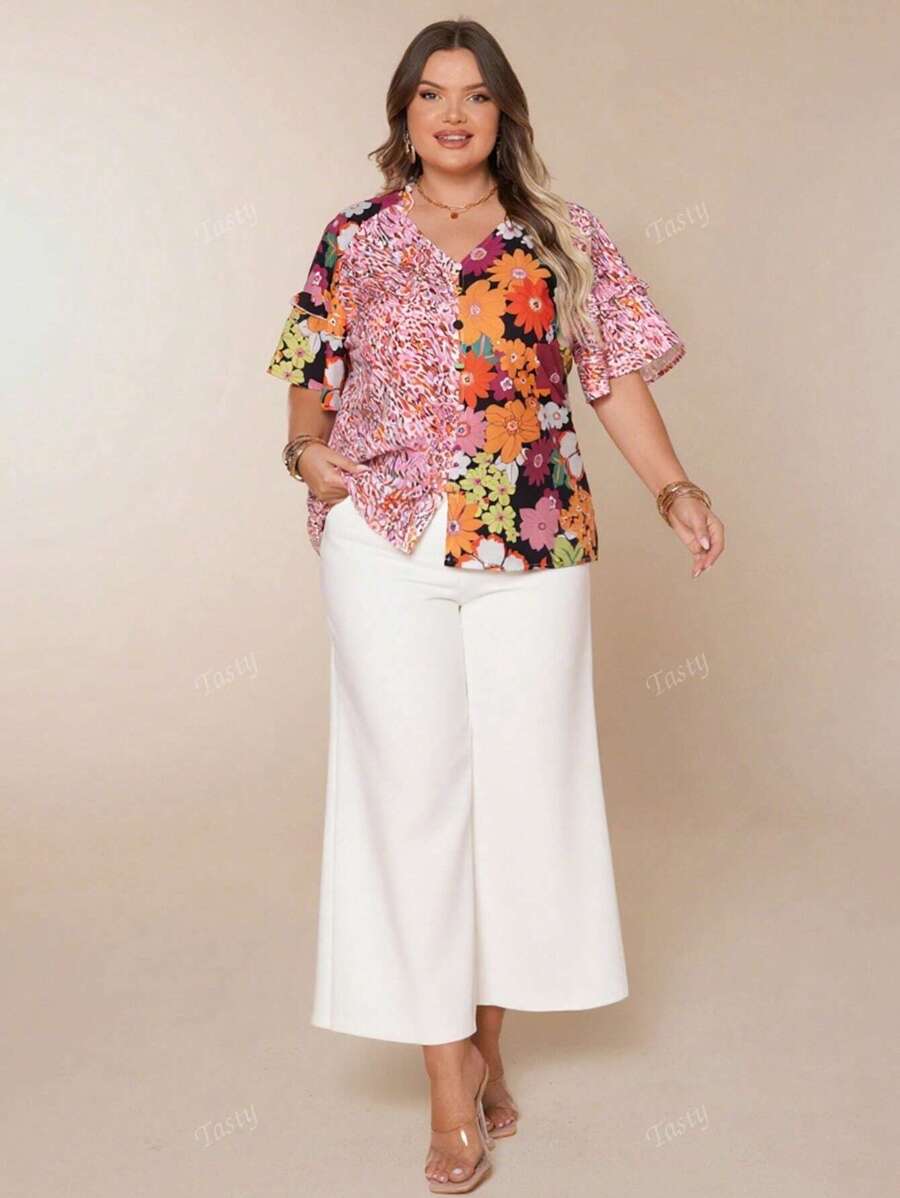 Plus Size Women's Cute Button Ruffle Short Sleeve Colorblocked Floral Print V-Neck Elegant Blouse For Summer