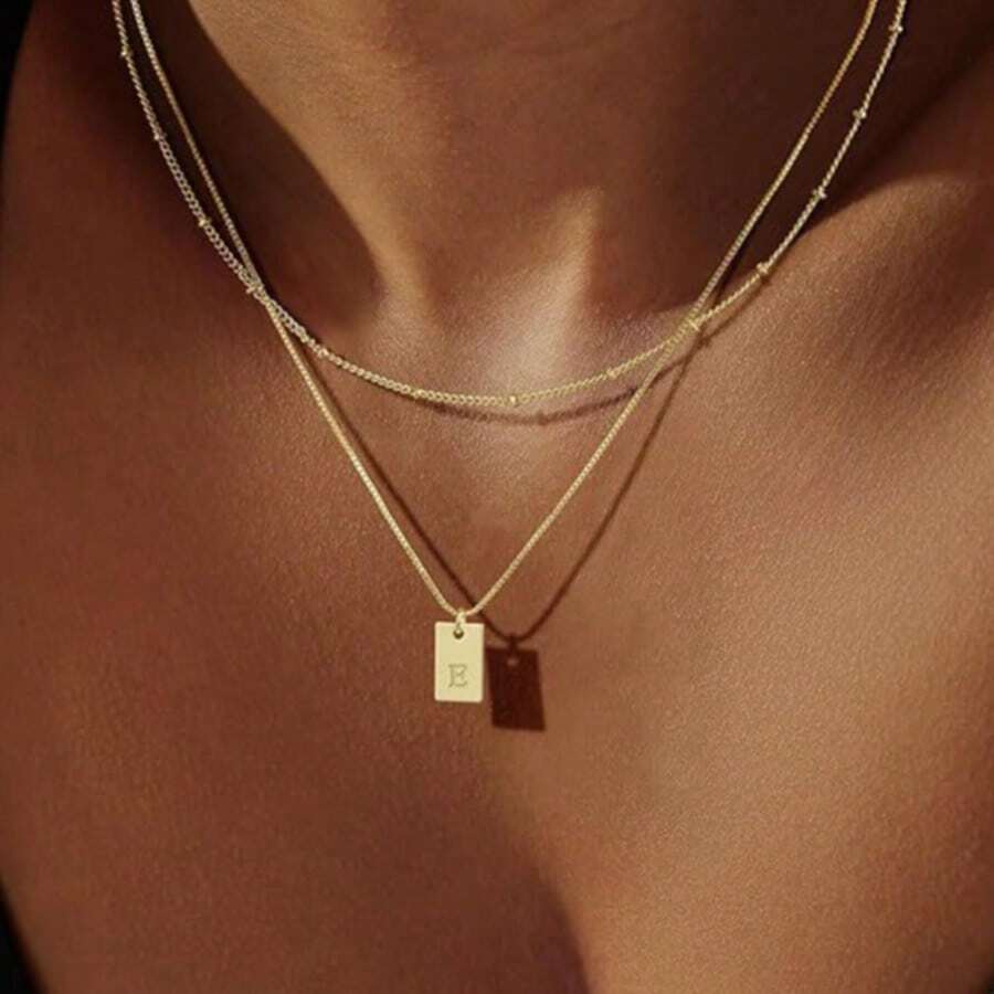 Conjunto de 2 peças com design de nicho de luxo, colar com 26 letras do alfabeto inglês e camada dupla, corrente elegante, versátil e simples para clavícula