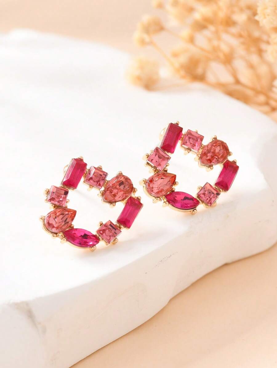 1 par de pendientes de aro geométricos elegantes y versátiles, adecuados para el uso diario de las mujeres y como regalo