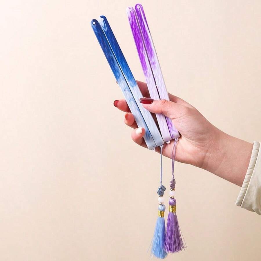 Traditioneller chinesischer faltbarer Papierfächer, nostalgische Kindheitsklassik Retro Handventilator, tragbarer kleiner runder Ventilator für den Sommer mit 360° Drehung