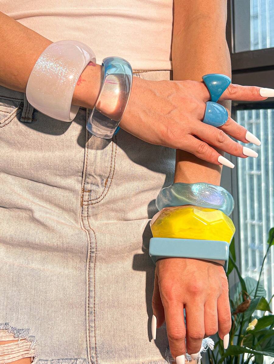 1pc New Simple Ocean Theme Resin Bracelet With Geometric Glitter Design, Tie Dye, Versatile For Banquet And Party, Suitable For All Seasons, Blue