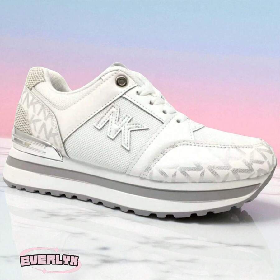 EverlyX Sneakers con plateau NK da donna - Una combinazione di stile urbano e comfort quotidiano - Dettagli metallici ed esclusiva stampa NK - Suola rialzata che dona altezza senza rinunciare al comfort - Versatili per outfit casual o sportivi - ✅ Consegna in Spagna in 24/72 ore