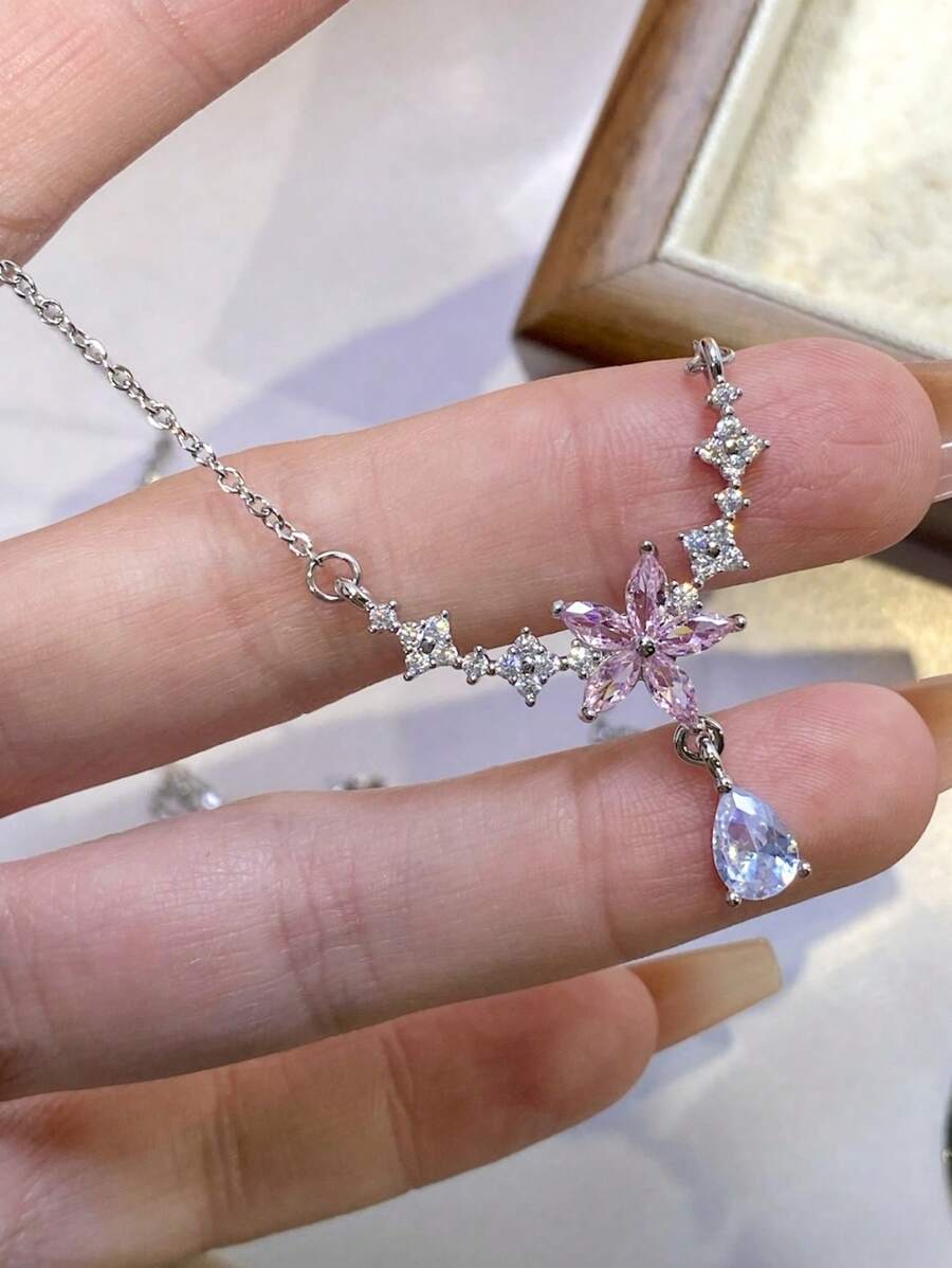 1pc Silver Necklace, Delicate Floral Series Necklace For Women, Unique Design Sweet Style Wisteria & Peach Blossom Pendant Necklace, Titanium Steel Clavicle Chain, Pearl Necklace, Gold Cross Necklace, Pink Silver Necklace To Decorate Collar, Girl Style Pendant Design, Gold & Silver Chain Interwoven Medal Decoration, Creating A Retro Combination Necklace