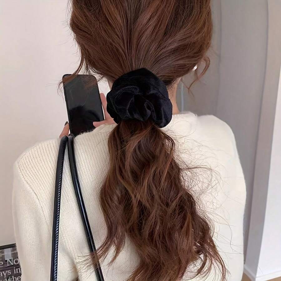 4pcs Coffee-Color Velvet Thick Hair Scrunchies, Simple Retro Design Ponytail Holders, Large Hair Accessories For Casual Hairstyles, Made Of Polyester, Hair Ties, Scrunchy Hair Ties, Hair Bobbles