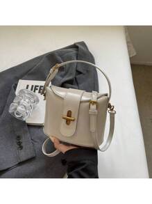 White (Follow the Store to Get a Gift)