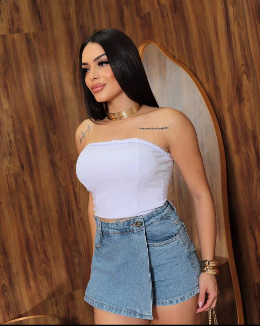 Cropped Faixa Canelado – Branco Versátil