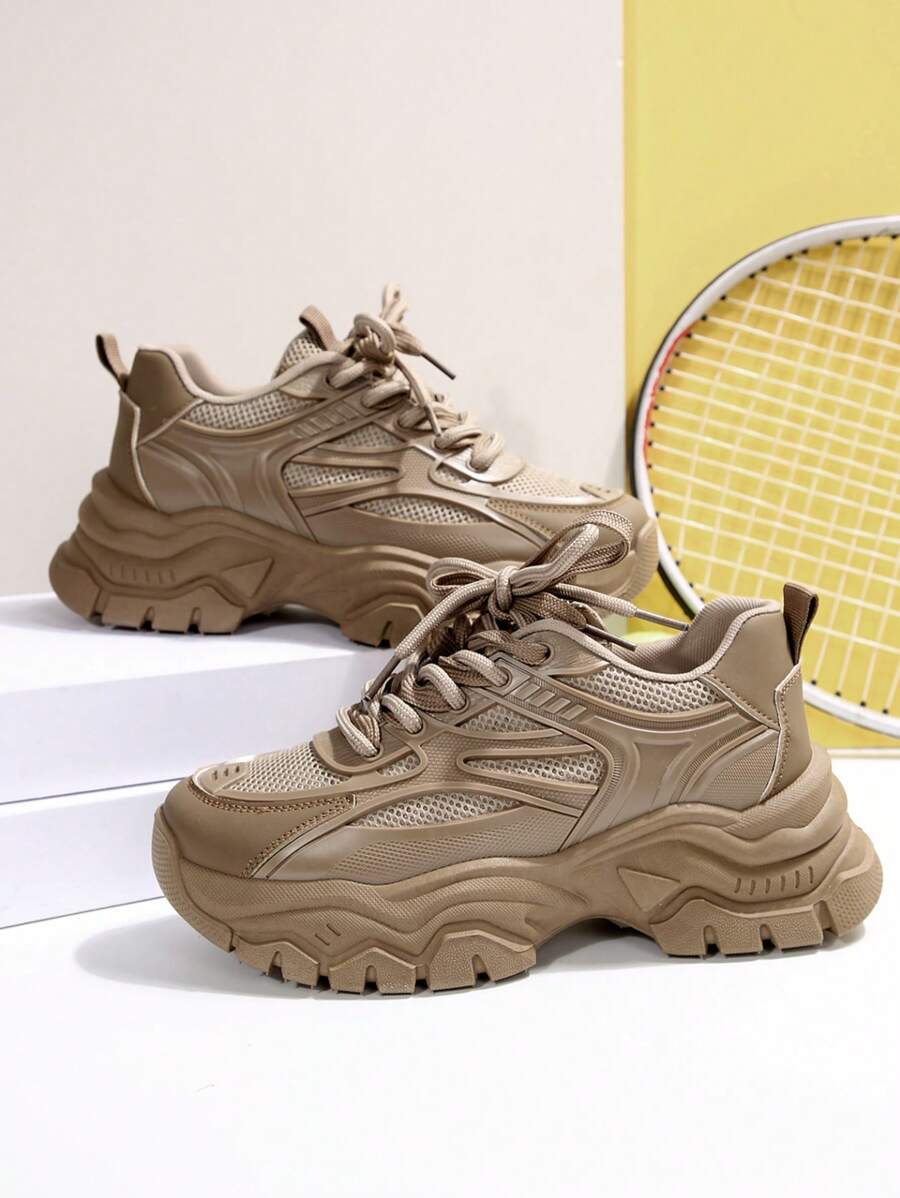 Fashionable Khaki Sports Shoes - Ideal For Sports And Casual Wear