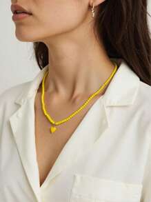 Amarelo