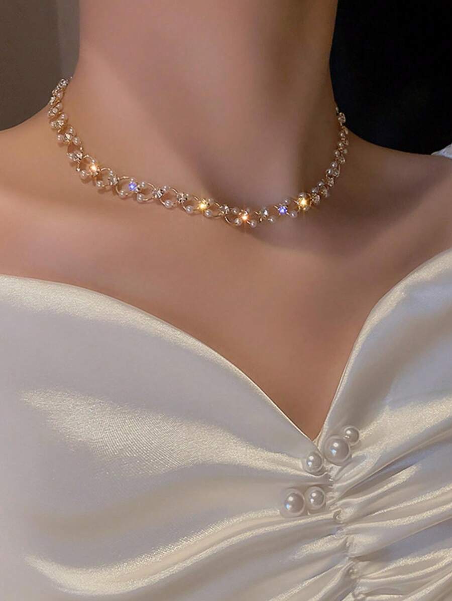 1 pieza Elegante collar corto con cuentas de perlas francesas y circonita para mujeres