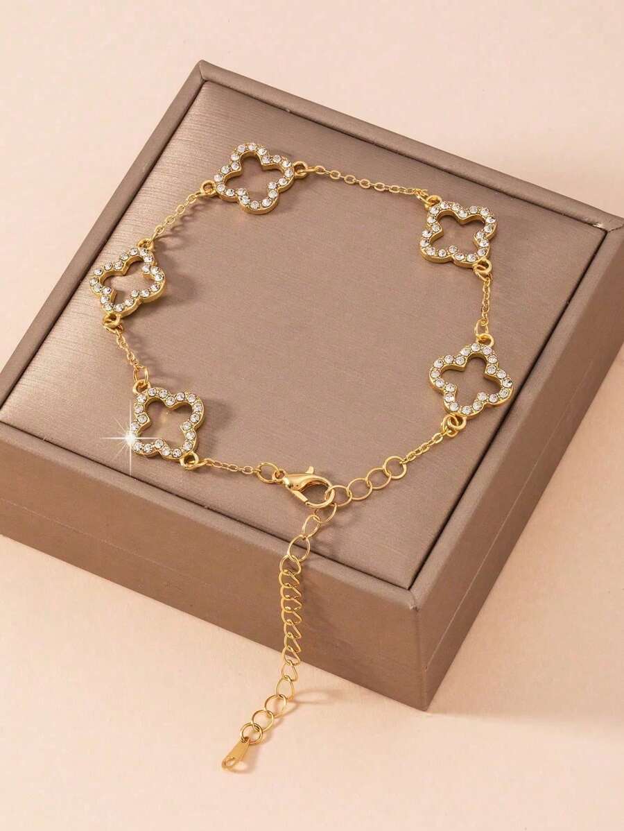 1 Stück grenzüberschreitender Cut Out Vier-Blatt-Blumen Diamant-Armreif, süßes Kleeblatt-Armband