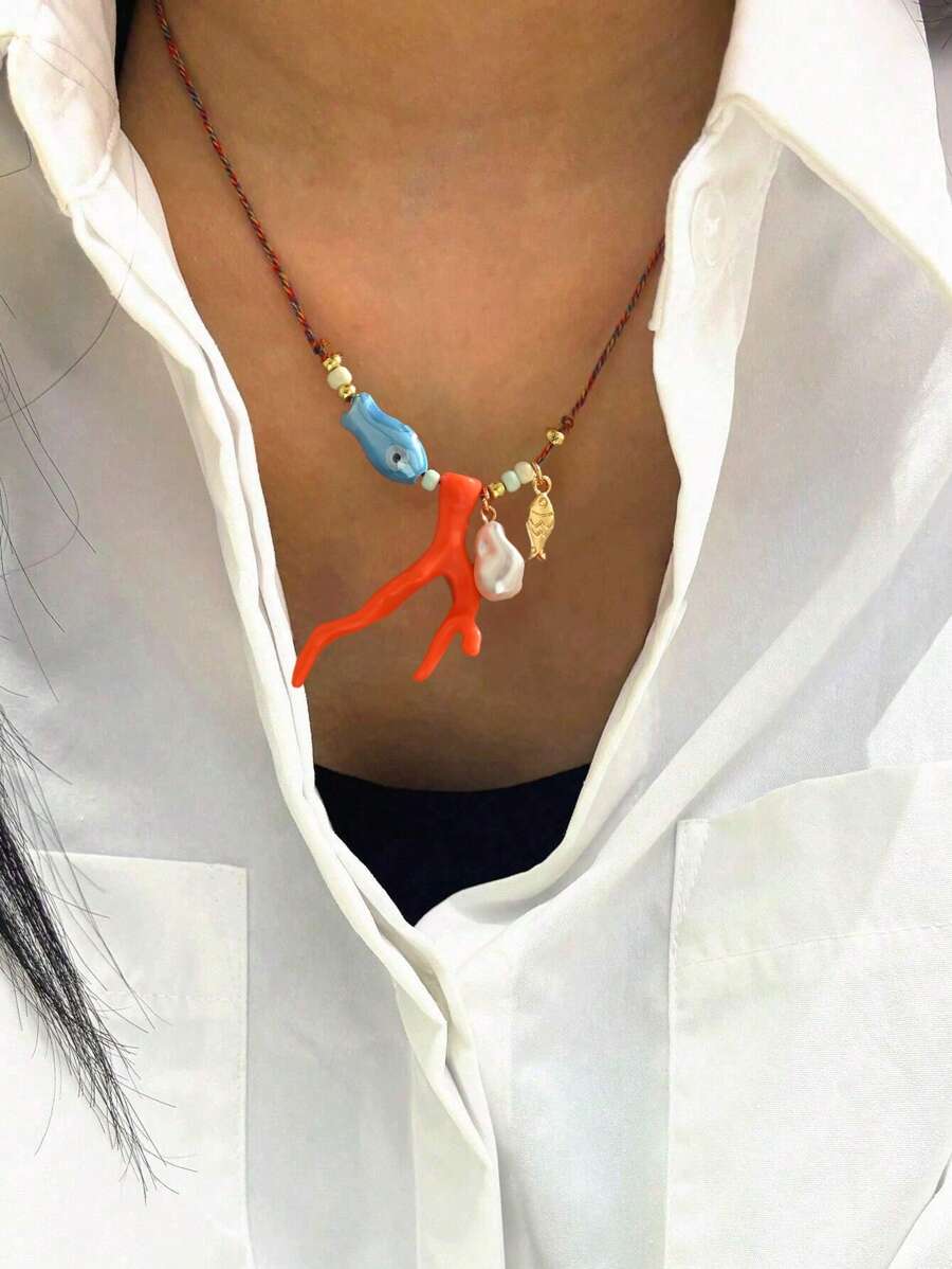 1 Stück kreative keramische Korallen Fisch & Kunstperlen Anhänger verstellbare geflochtene Halskette, vintage modische Acryl Korallen keramische Fisch Halskette Handarbeit Choker, geeignet für täglichen Gebrauch, Partys, Urlaubsoutfits von Frauen