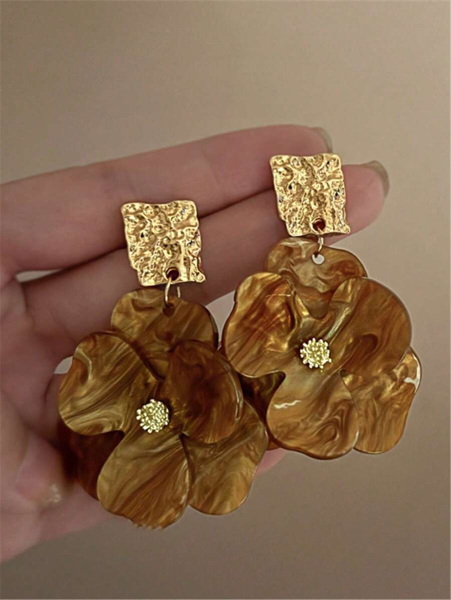 1 Pair Vintage Luxury Fashion Exaggerated Floral Design Earrings, Suitable For Party And Holiday Wear For Women
