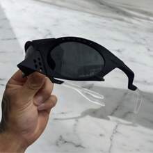 Pernas pretas transparentes