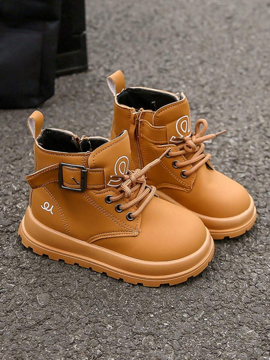 Botas Curtas Fashion para Meninas, Novo Lançamento Primavera/Outono 2025, Botas de Sola Macia Estilo Britânico, Botas Versáteis e Legais para Crianças