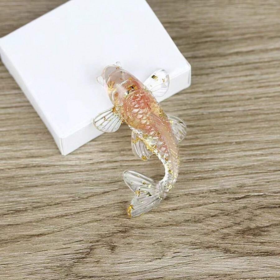 Natural Crushed Crystal Gravel Stone Resin Koi Lucky Fish Home Ornament Healing Crystal Gravel Gemstone Feng Shui Fish Decoration