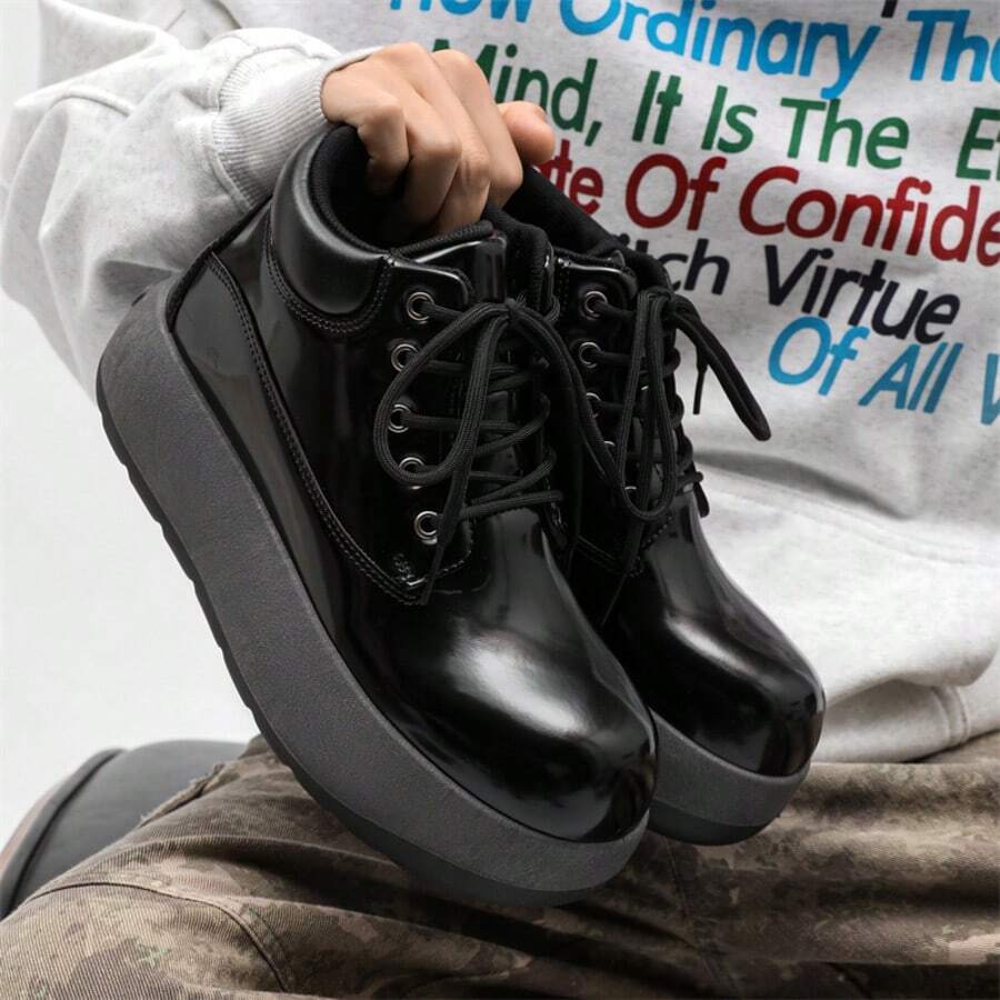 New Stylish Men's High-Top Lace-Up Waterproof Snow Boots, Niche American Streetwear Style, Personalized, High Platform, Lightweight, Premium Feel, Chunky Sole