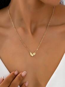 Golden Irregular Heart-shaped Necklace
