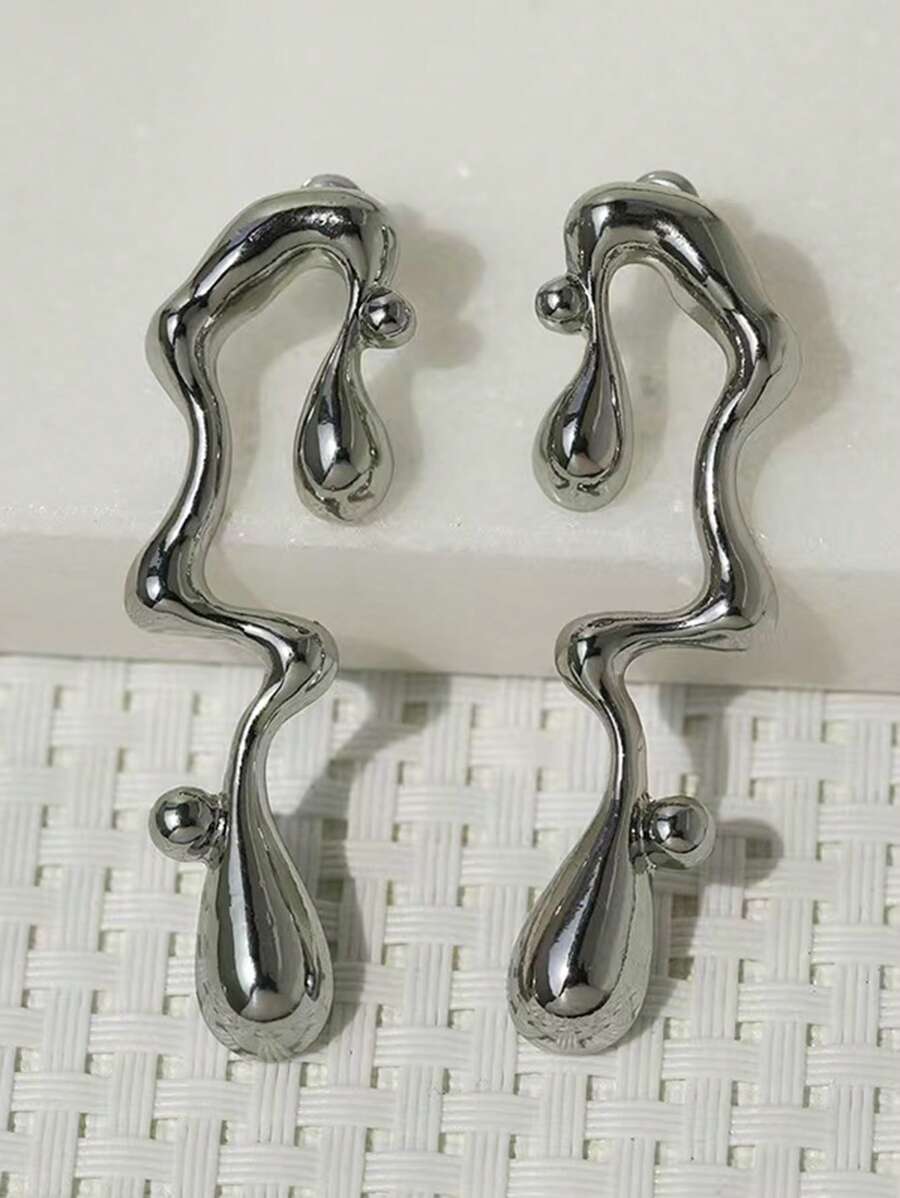1 par de Pendientes asimétricos exagerados con notas musicales, estilo europeo y americano