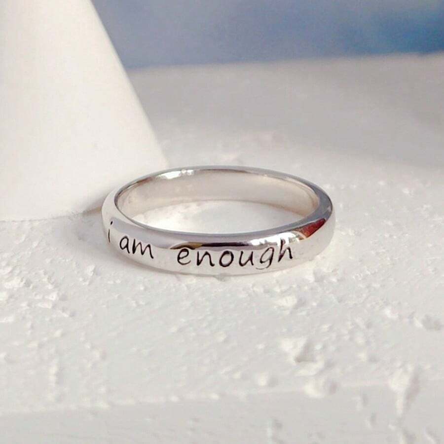 Anel de Aço Inoxidável "Eu Sou o Suficiente" - Citação Inspiradora, Design Minimalista, Presente Perfeito para Amigos e Irmãs, Acessório Diário | Anel com Citação Inspiradora | Anel