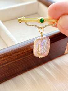 broche