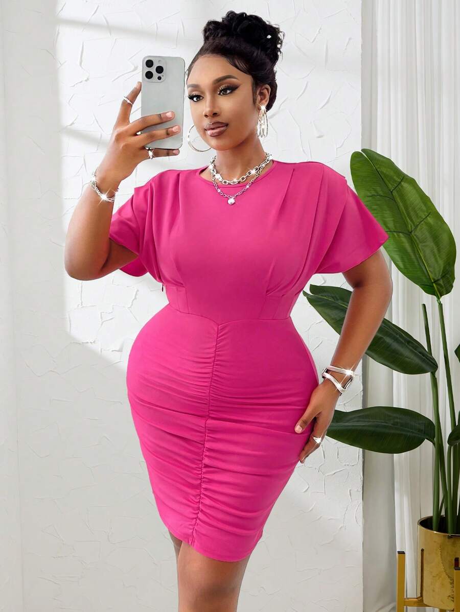 Women's Plus Size Round Neck Padded Shoulder With Ruched Hem Bodycon Dress