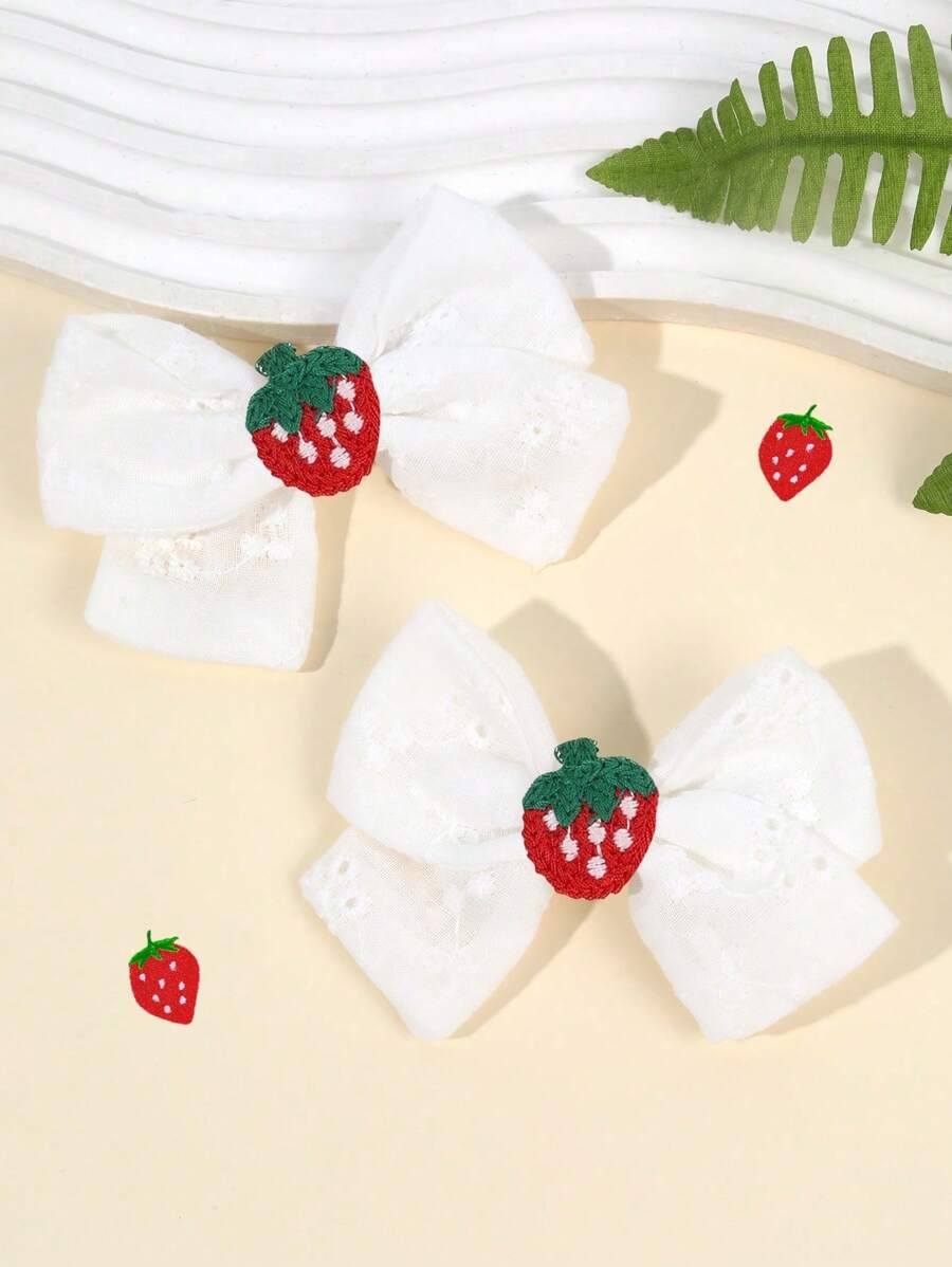 2pcs Strawberry Hair Bows For Girls Red Strawberry Embroider Fabric Bow Alligator Clips White Flower Embroidered Bow Hair Clips Cute Strawberry Fruit Bow Hair Clips Vacation Birthday Holiday Gifts Bow Barrettes Teens Hair Accessories
