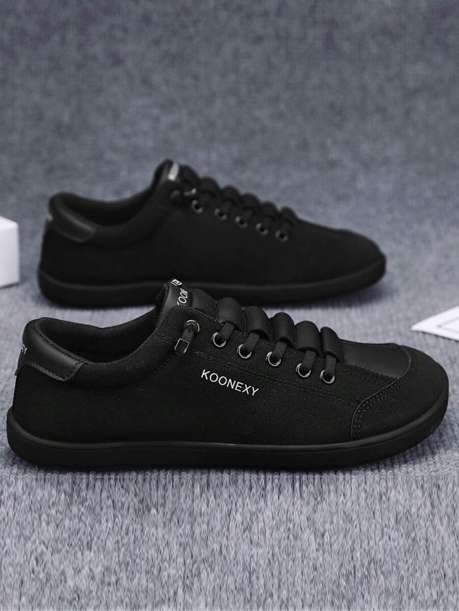 Herren Slip-On Sneaker, 2025 neue weiche & bequeme rutschfeste verschleißfeste Low-Top Rundkappe Elastikband, Große Größen 47, weiche und bequeme einfarbige Buchstaben Muster Lässig Pendler Sneaker, Outdoor Arbeits Lässliche Herren Low Top Schuhe