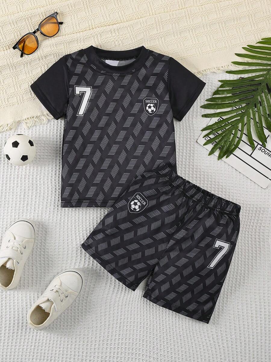 Ensemble 7 pièces de t-shirt et shorts imprimés numériques pour adolescents - polyester, facile d'entretien, col rond, opaque, design blocs de couleurs sportif et performant, pour le printemps/été, cadeau de football pour garçons, idéal pour l'extérieur