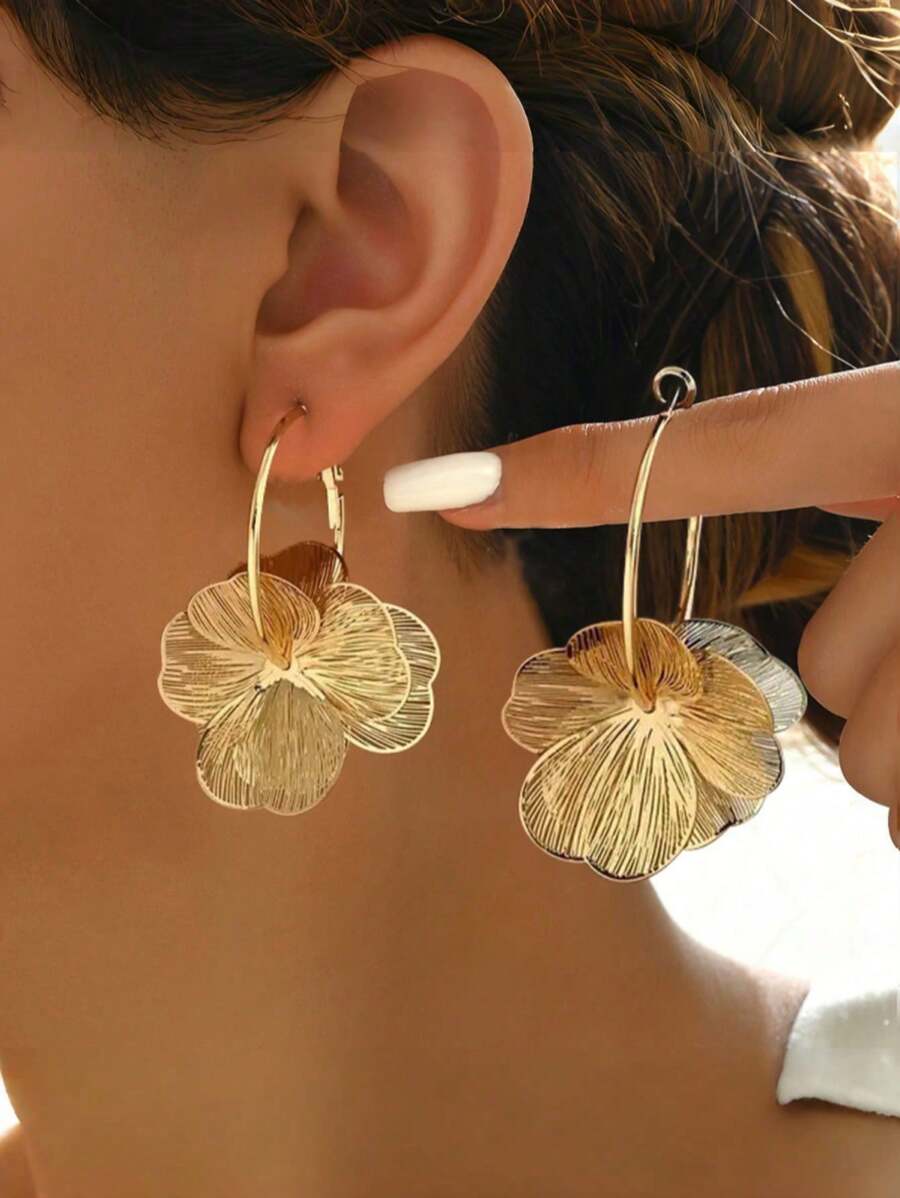 1 paire de boucles d'oreilles épaisses en or creuses à plusieurs couches - style rétro, convenant au port quotidien ou pour les fêtes, accessoire polyvalent, ambiance vintage, boucles d'oreilles uniques