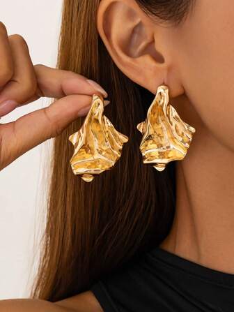 1 Pair Asymmetrical Smooth Textured Decorative Earrings, Fashion Jewelry Suitable For Women