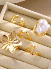 Golden 8
