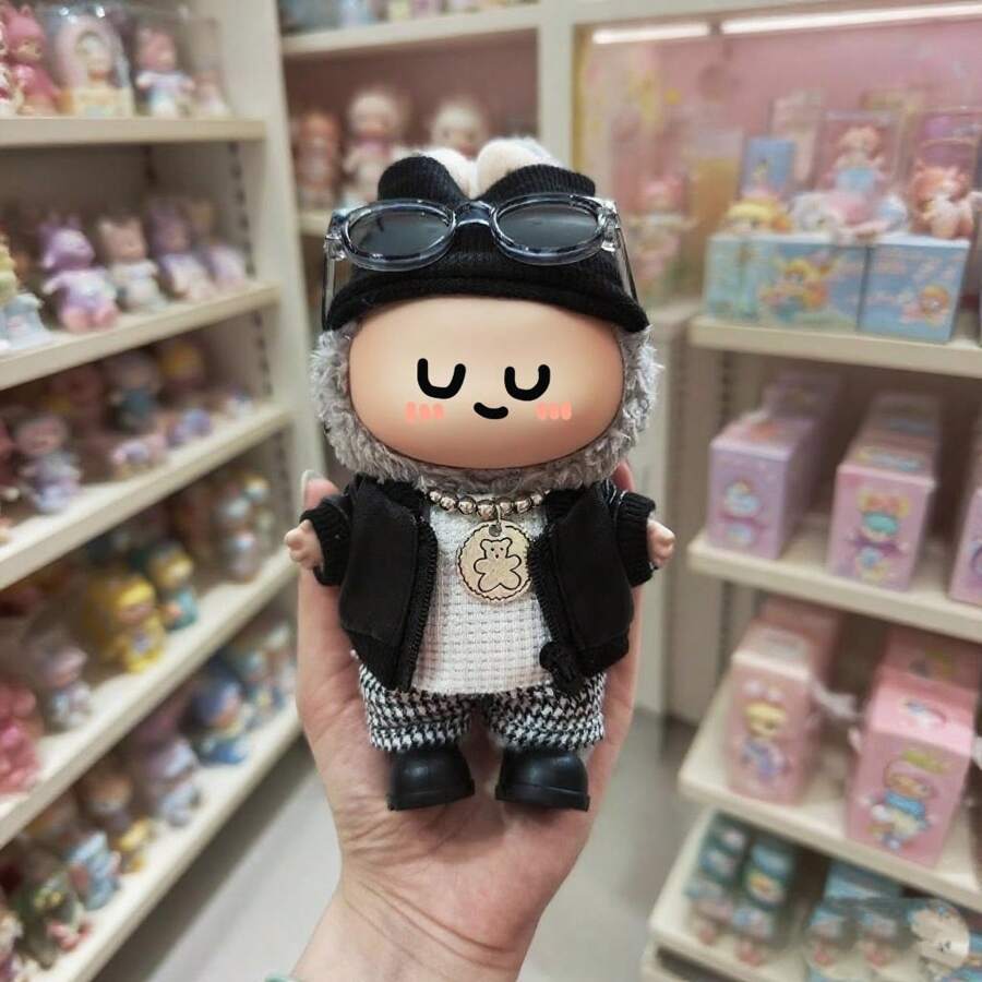 Set completo di vestiti da 17 cm per la bambola - Outfit estivo con cappello, gonna, collana adatto per portachiavi Macaron | Moda cieca per la 1a/2a generazione | Accessorio ciondolo mini borsa