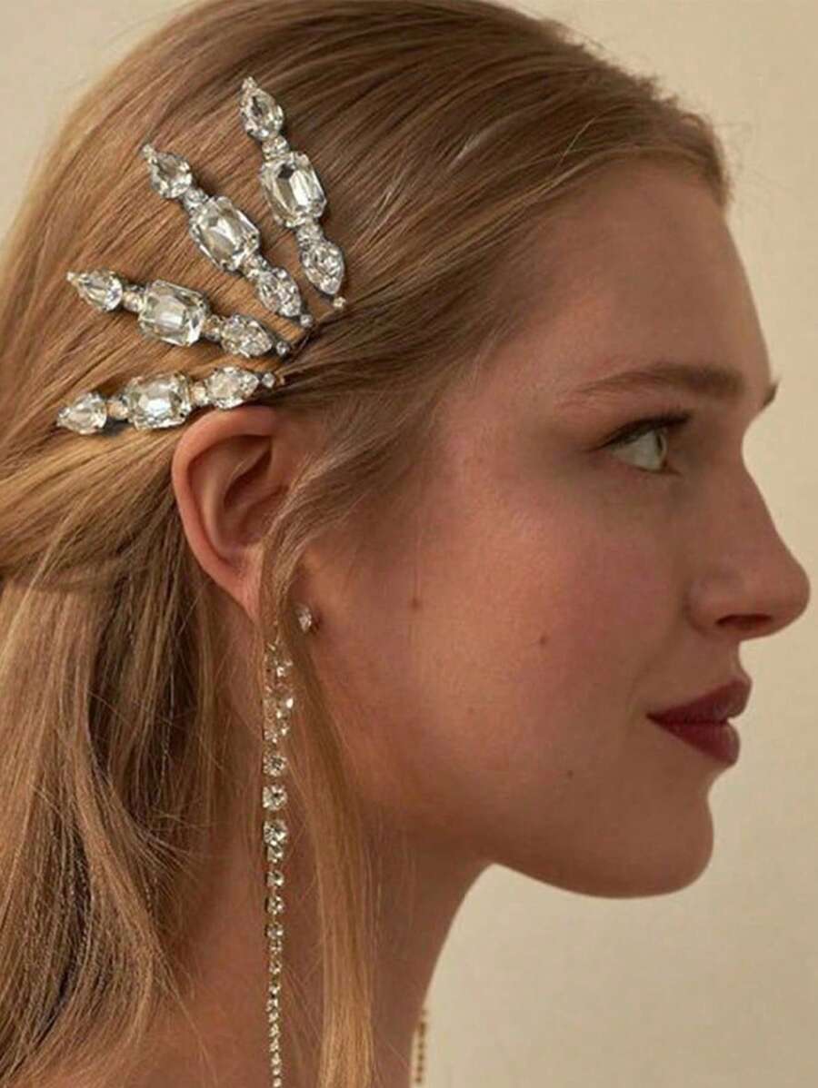 Pinza de pelo cuadrada con rhinestones plateados, diseño minimalista