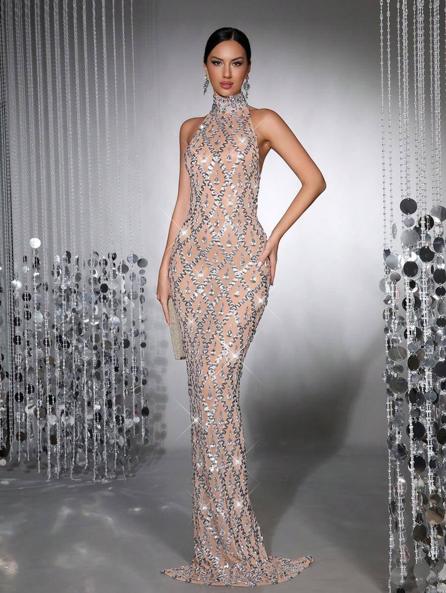 Novo Vestido Longo Feminino de Luxo com Lantejoulas Cintilantes, Aplicação de Diamantes e Tela Transparente, Gola Alta, Sem Manga, Modelagem Emagrecedora de Quadris, Vestido Longo Sexy com Decote Nas Costas, Cauda Longa, Vestido de Dama de Honra, Vestido de Festa de Casamento e Banquete Formal Feminino