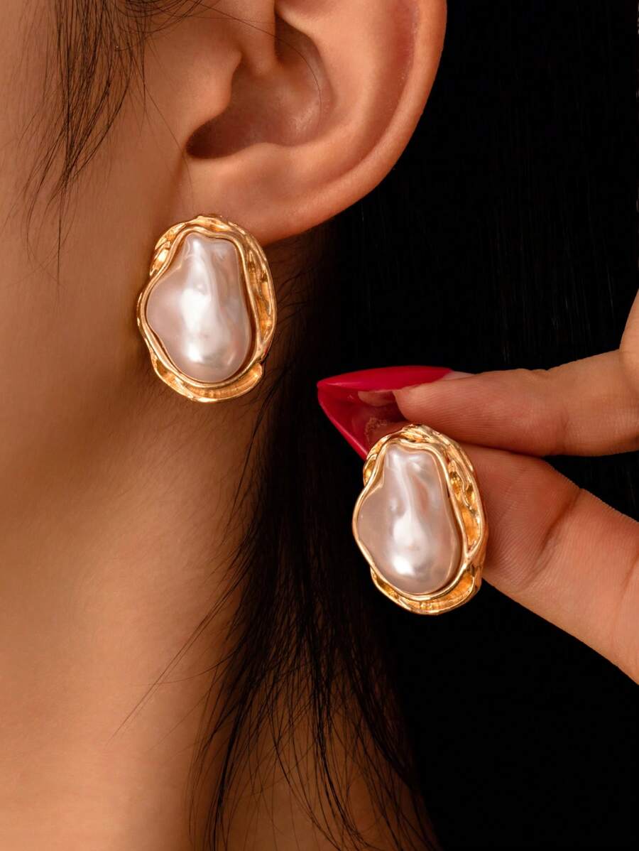 1 Pair Fashionable High-End Baroque Asymmetrical Pearl Stud Earrings, Elegant And Suitable For Beach, Daily Wear, Banquets And Various Occasions
