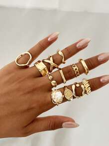 Geometric Golden Yellow