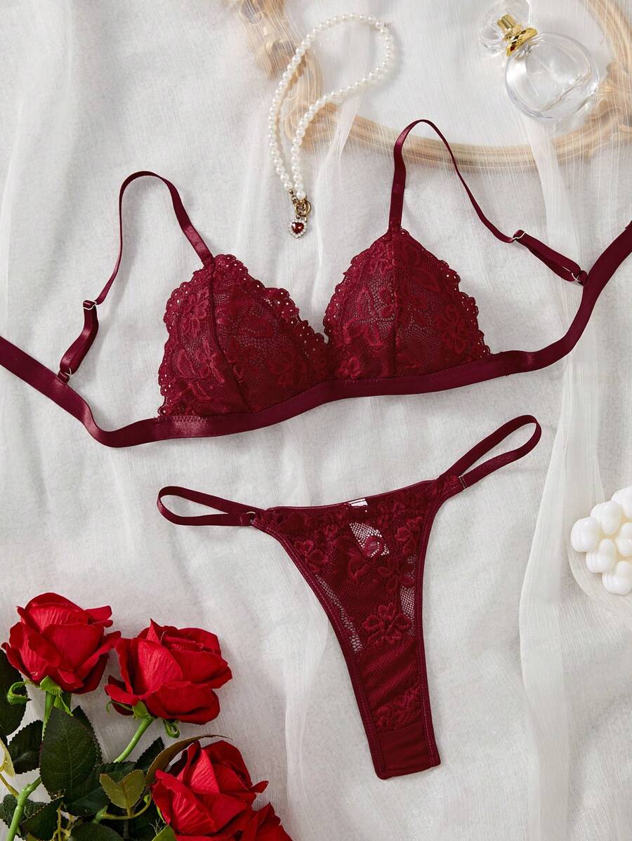 Conjunto de lencería sexy para mujer con blusa de encaje con tirantes finos y espalda descubierta y braga tipo g-string