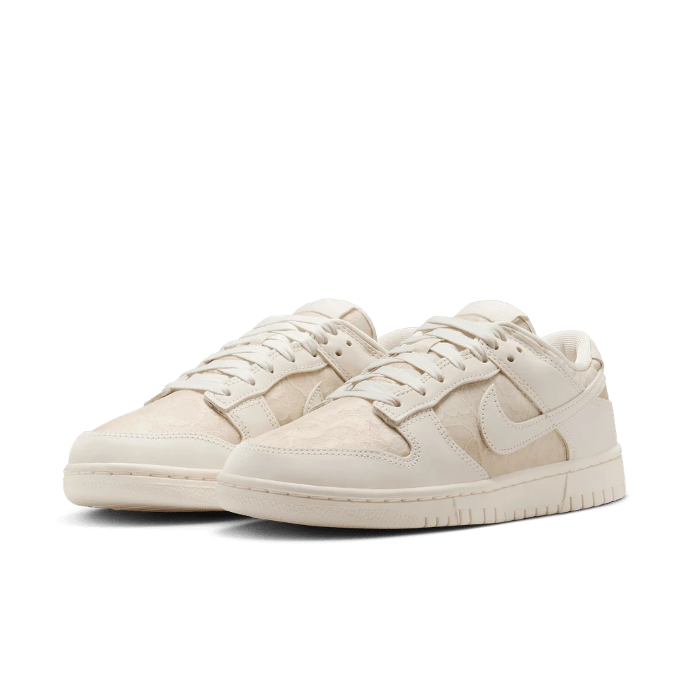 Nike Dunk LOW Comfortable And Versatile Non-Slip Wear-Resistant Low-Top Sneakers For Women White And Pink