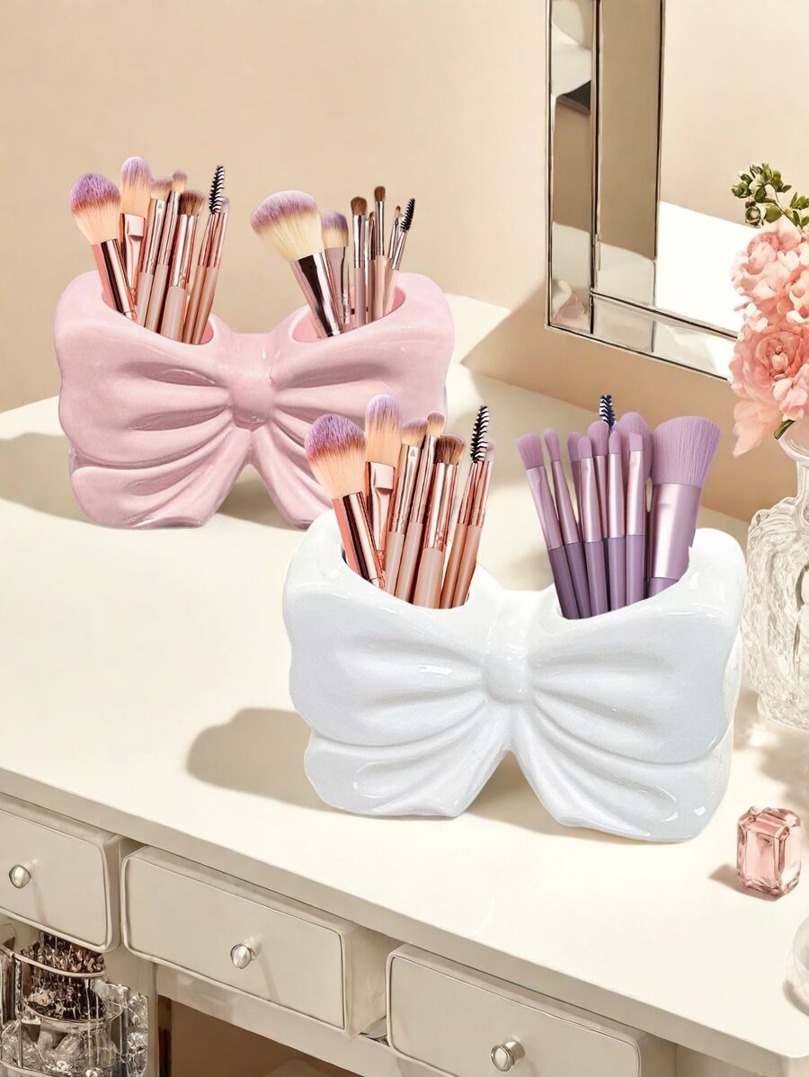 1pc Cute Bow-Shaped Pen Holder - Desktop Organizer Of Makeup Brushes And Office Supplies, Elegant Makeup Brush Storage, Perfect For Creative Decorative Designs For Girls, Students And Girls,For Holiday Beach, Bathroom Collection, Bedroom Collection, Large Capacity