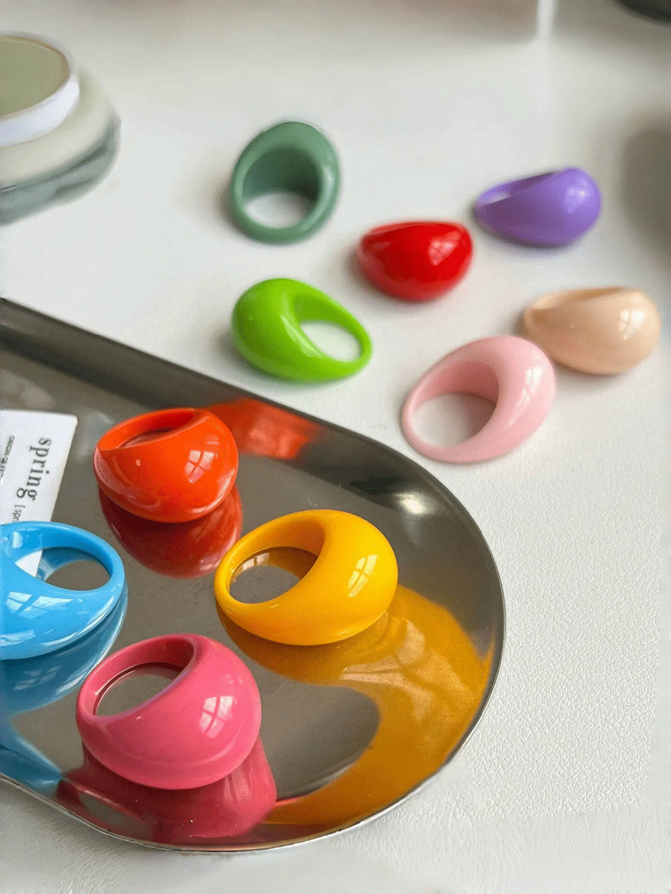 1 pezzo Anello in resina da donna in stile alla moda, versatile, semplice e retrò, di colore gelatinoso, con testa grande e piccola