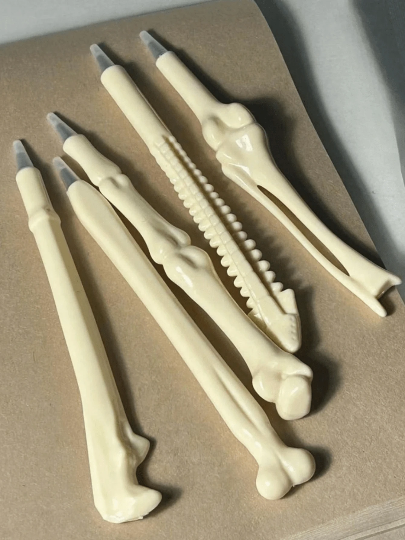 5/3/1pc,Bone Shaped Ballpoint Pen: Black Ink, Finger Pen, Nurse/Doctor Pen - Office Supplies, Writing Tools, Students And Professionals, Back-To-School Gifts, School Supplies,Back To School