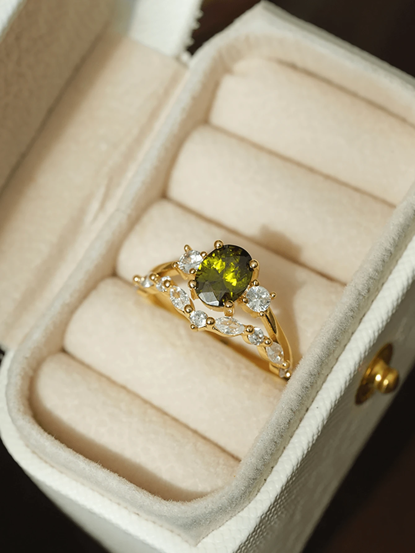 1 pieza Anillo de plata de ley 925 en forma de oliva con micro-pavé ovalado, elegante para mujer, adecuado para fiestas, uso diario, Día de San Valentín, regalo de aniversario