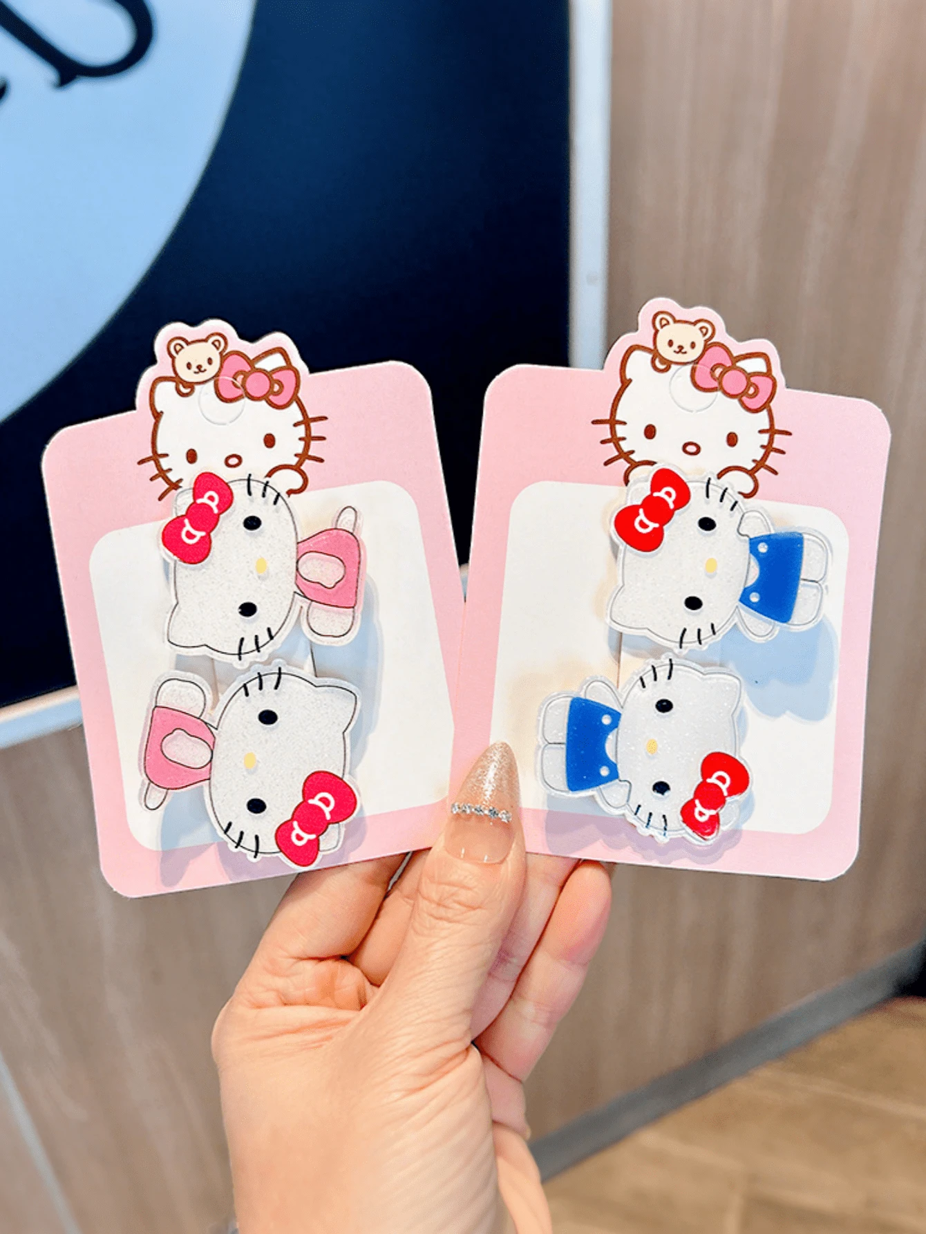 Sanrio Sanrio, 2 Pcs/4pcs Hello Kitty Girl Hair Clips. With Cute Cartoon Images Of Hello Kitty, They Are Beautiful And Lovely. Packed In Cardboard, They Are The Best Gifts For Children.