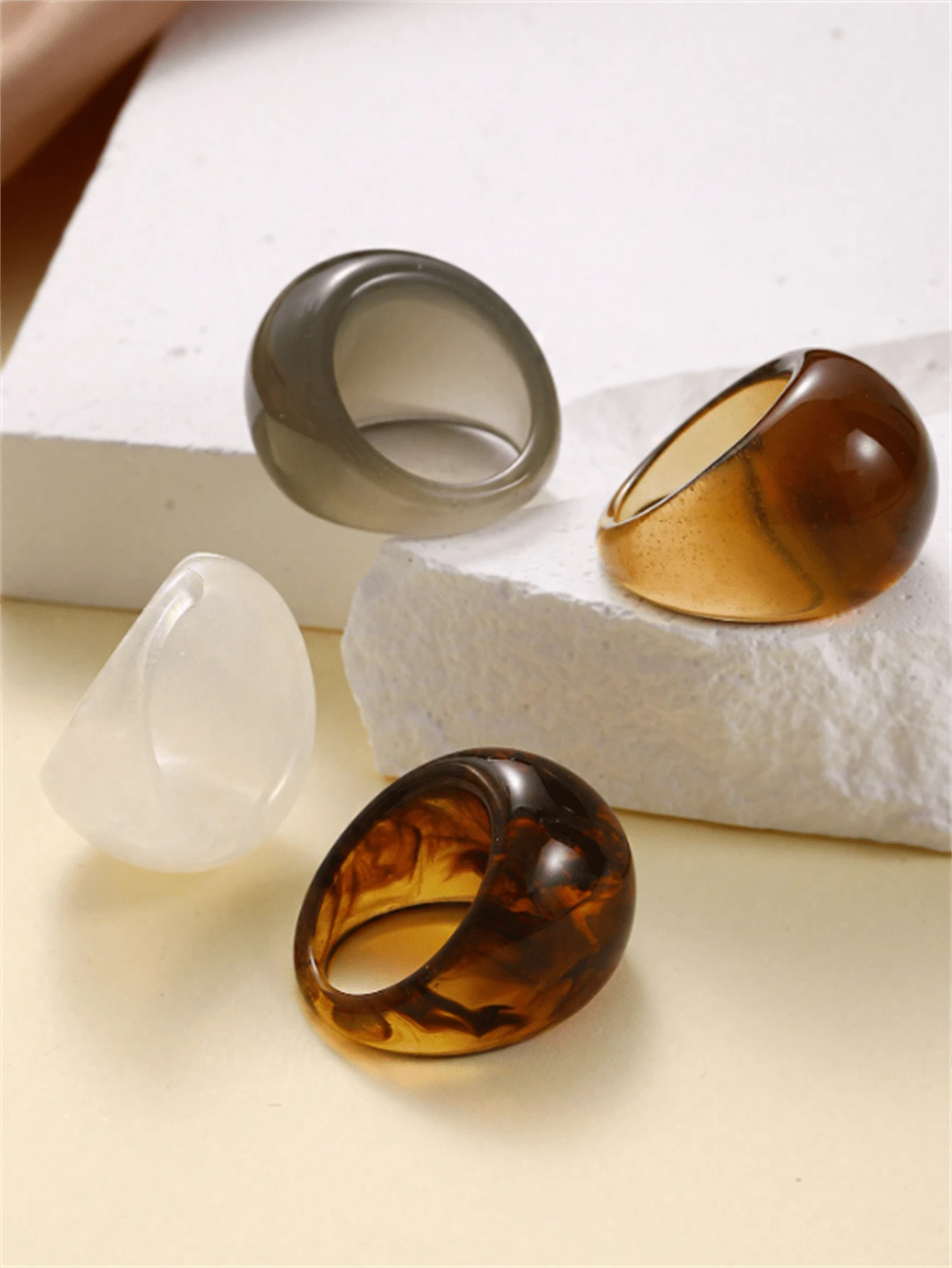 1pc Retro Minimalist Resin Ring, Fashion & High-Quality, Suitable For Daily Wear