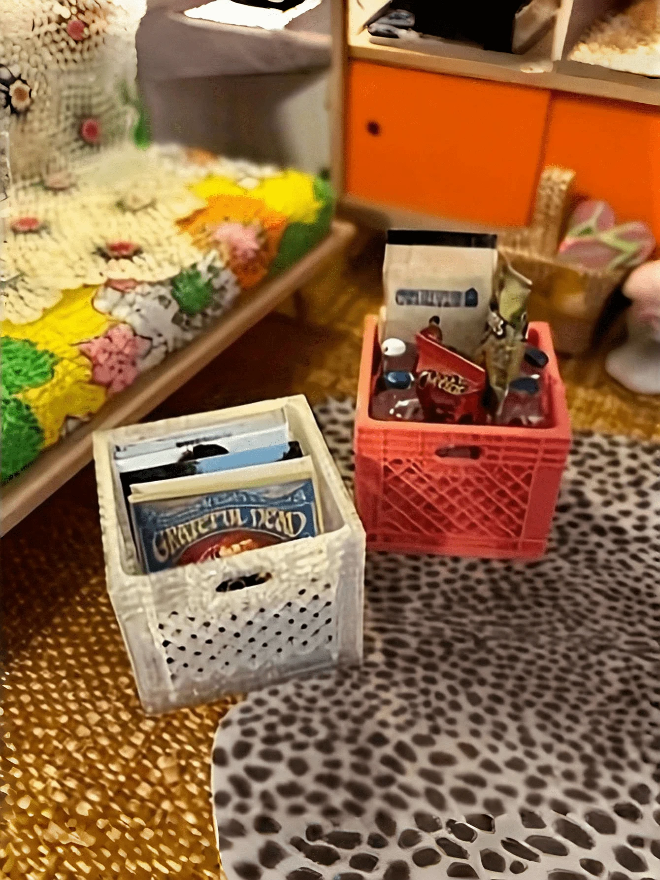 1 Stück Miniatur Puppenhaus Skulptur Schallplattenbox, in verschiedenen Farben erhältlich
