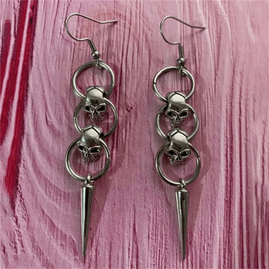 1 Pair Gothic Punk Style Skull Stud Circle Geometric Earrings, Suitable For Women To Wear On Daily, Party And Gathering, Fashion Punk Jewelry