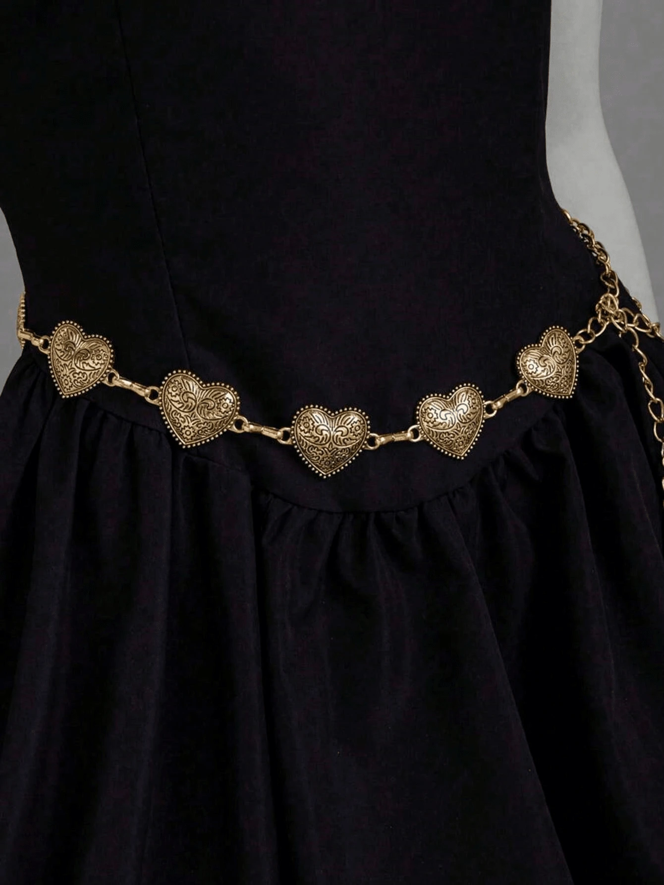 1 pieza Cadena de cintura con patrón floral de corazón de metal, adecuada para combinarse con vestidos