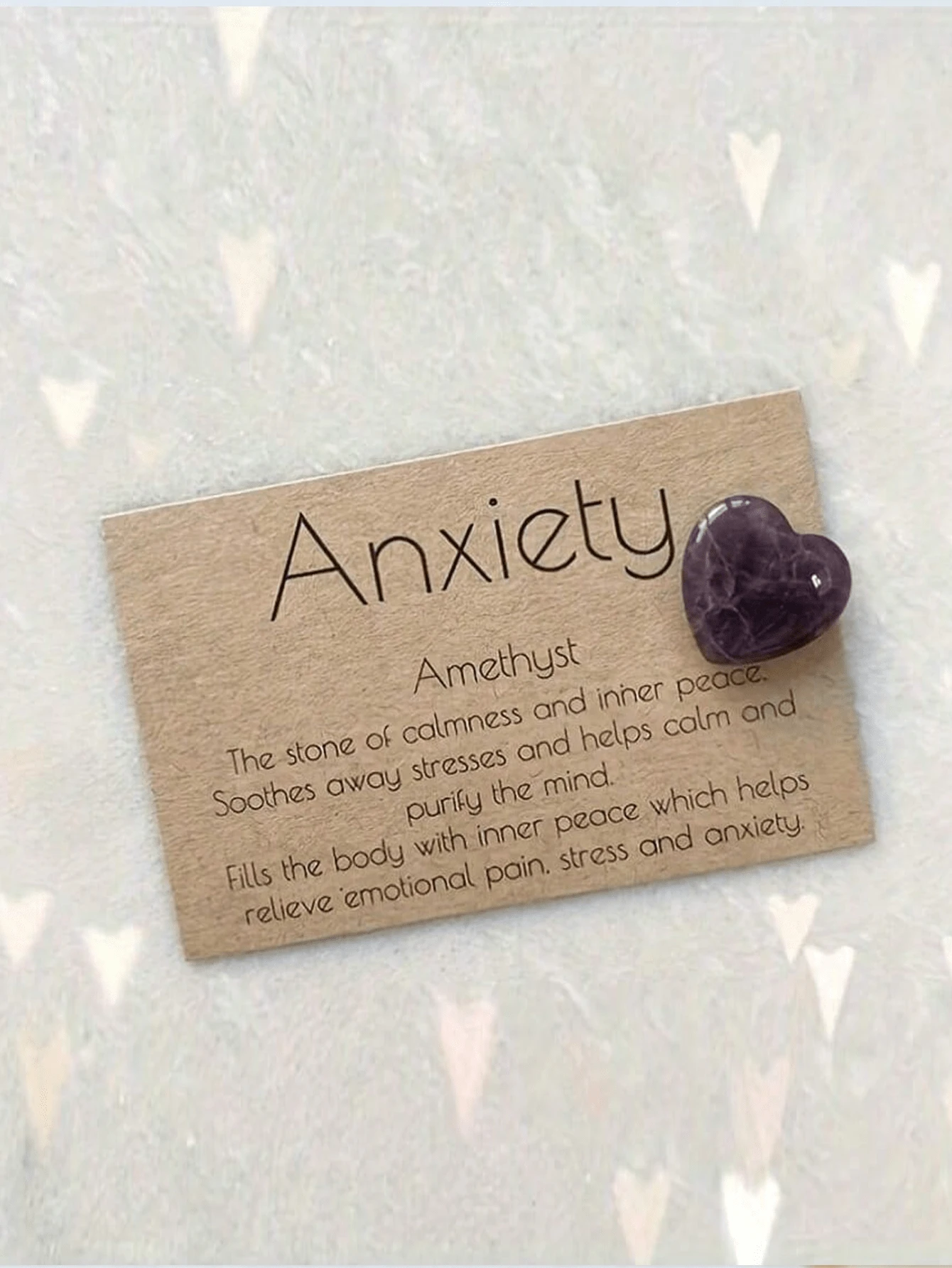 1 pierre de soulagement de l'anxiété en forme de cœur en améthyste - câlin de poche inspirant avec des messages apaisants, parfait pour la famille, les amis et les collègues - parfait pour les anniversaires, les remerciements et les petits cadeils d'entreprise (sans carte)