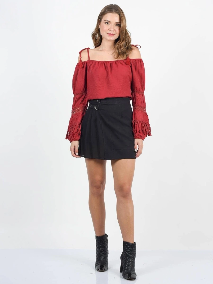 BLUSA CIGANINHA COM ALÇA/ LISO/ ELÁSTICO NO PUNHO/ MACRAMÊ NA MANGA E DETALHES EM GRIPI - Vermelho - Visão 1
